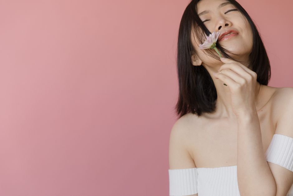 VIO脱毛を検討する女性